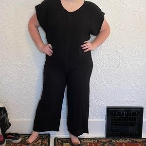 black one piece crepe jumpsuit with no tag